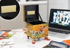 Box square gold dipinto a mano Tom's drag
