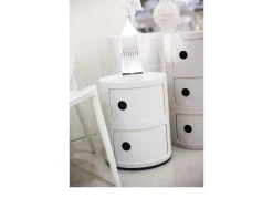 Cassettiera componibile a tre elementi colore bianco Kartell