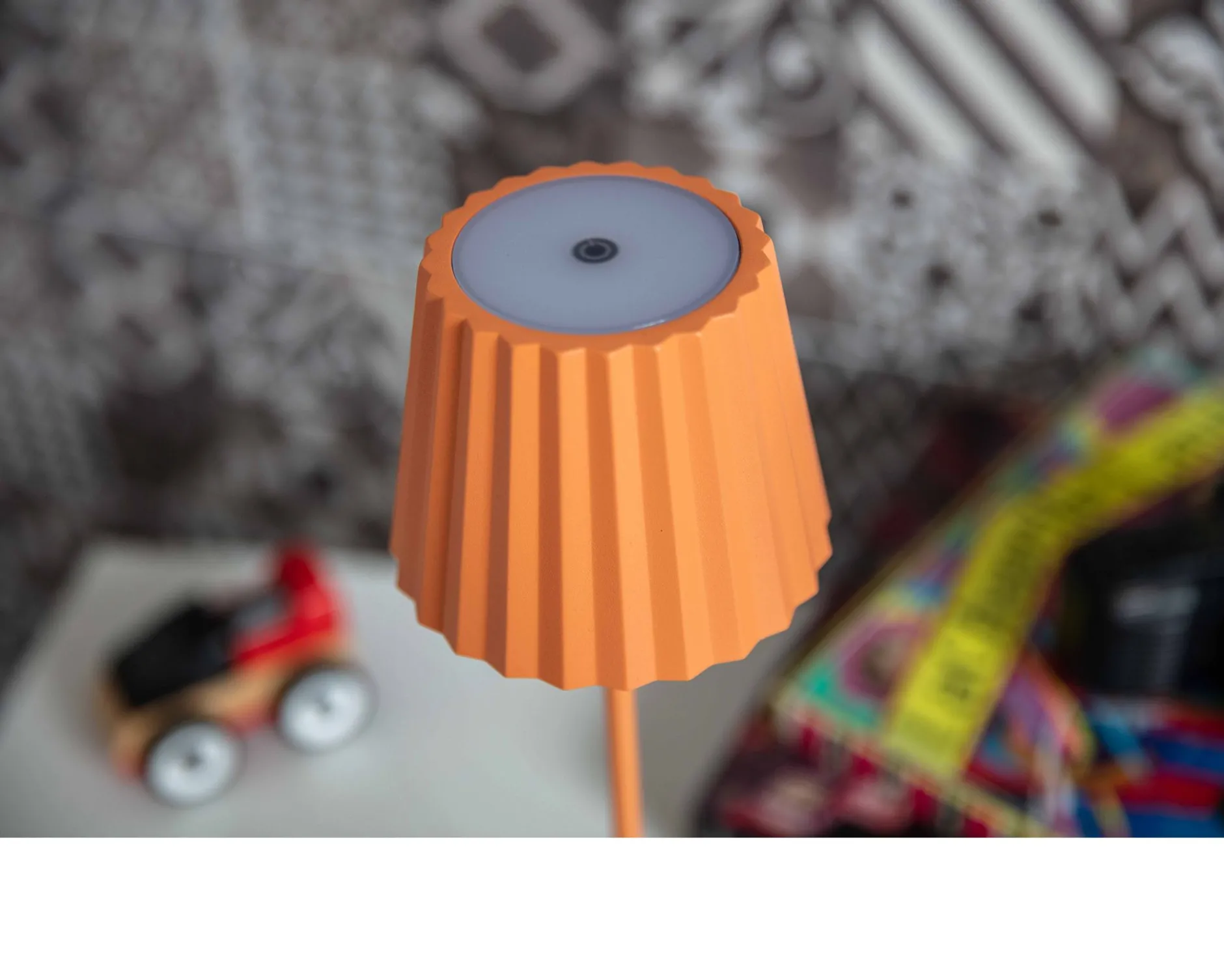 Lampada da tavolo a led troll 2.0 arancio Sompex