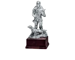 Trofeo cacciatore in resina con base in legno Selezione zanolli
