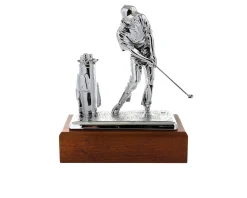 Trofeo il golfista in resina con base in legno Selezione zanolli